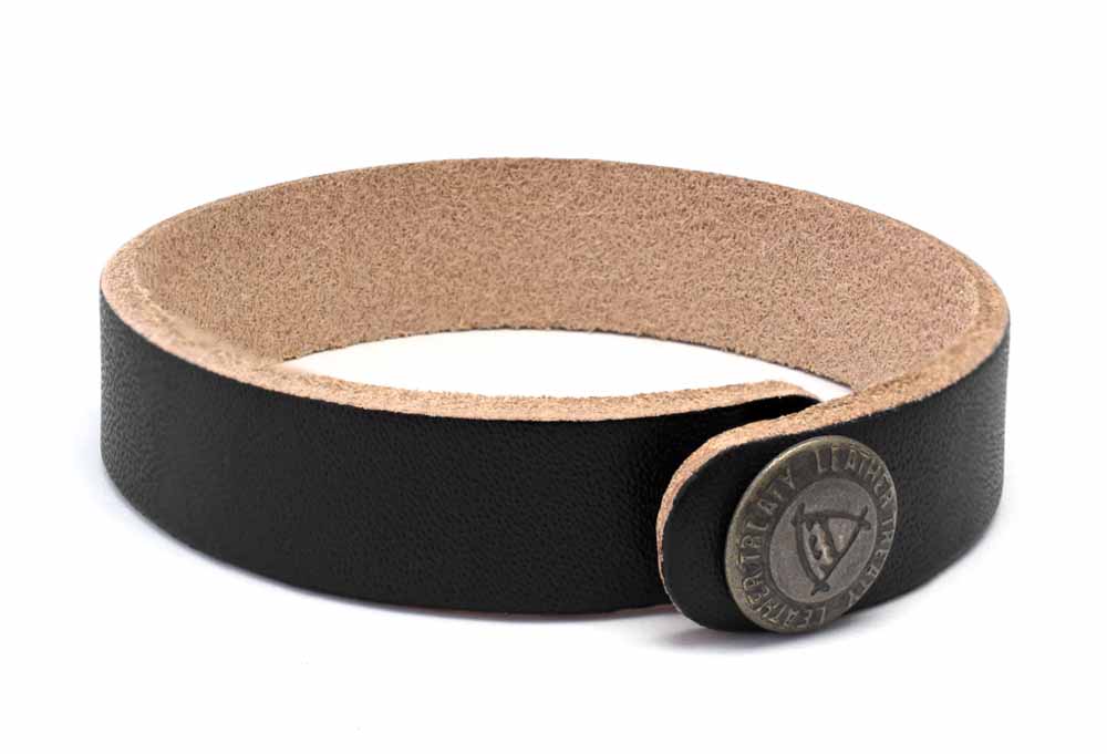 Slim Bracelet - Black (back view showing snap closure)
