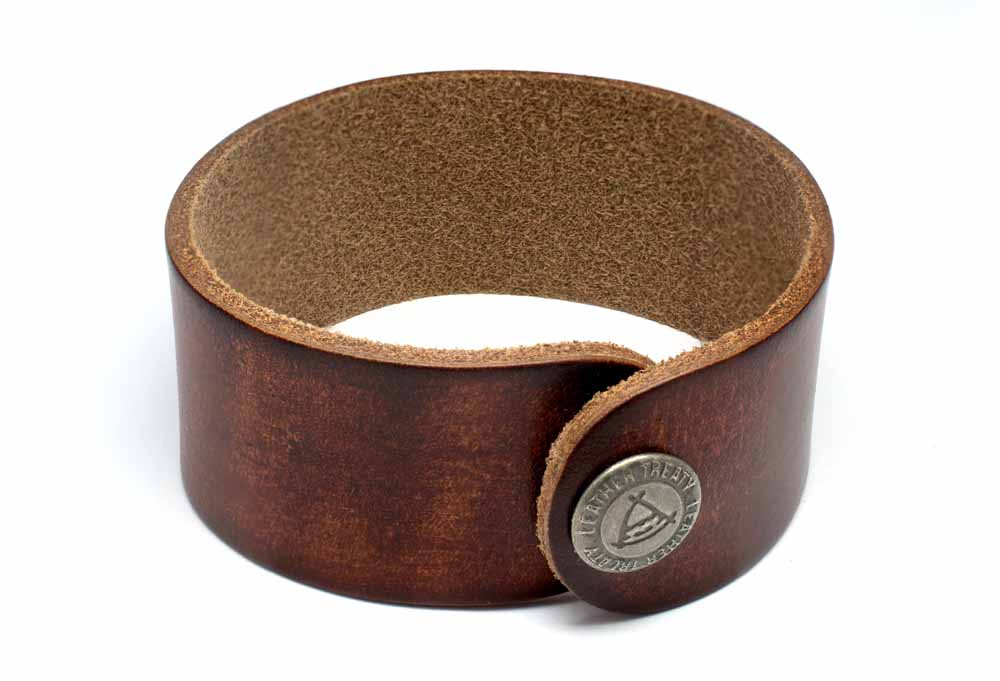 Round Edge Cuff - Brown (back view showing snap closure)