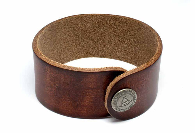 Round Edge Cuff - Brown (back view showing snap closure)